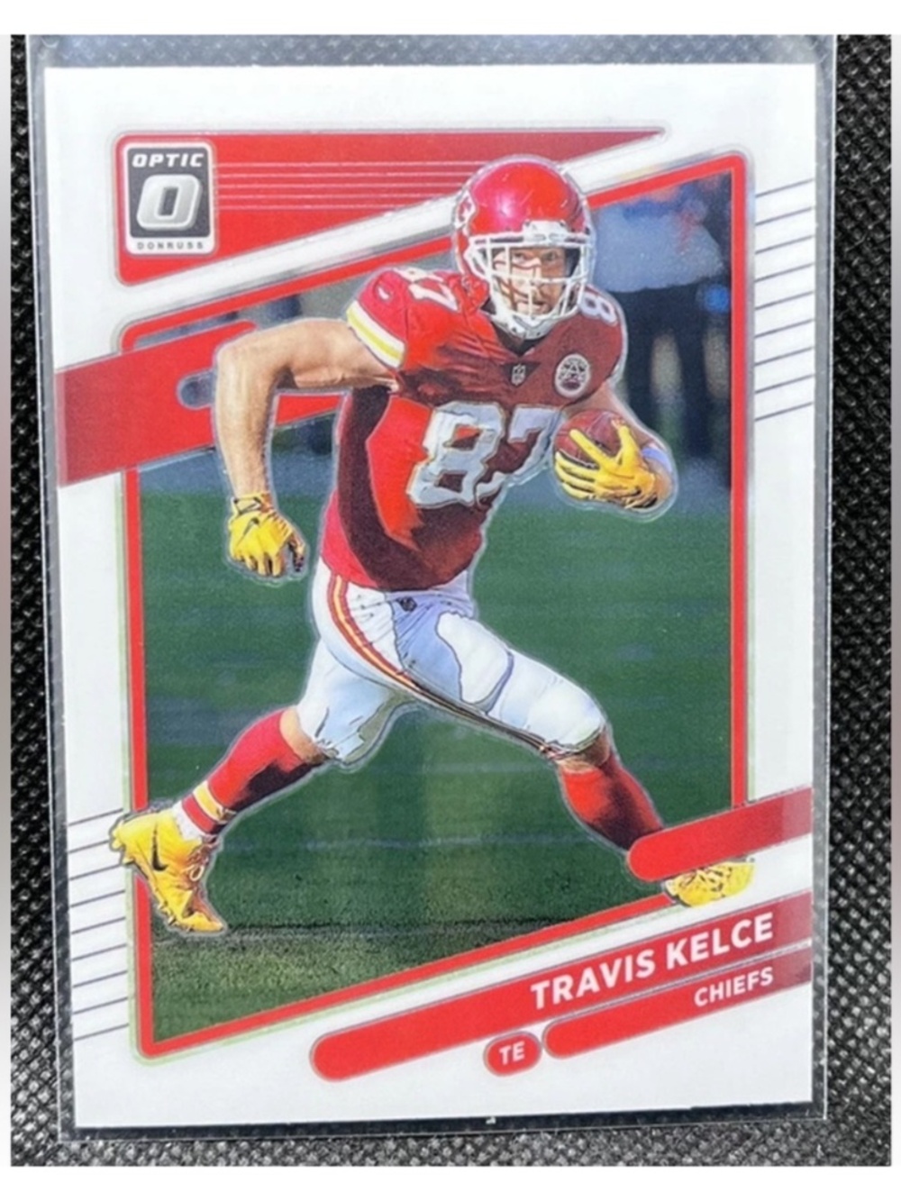 Travis Kelce 2021 Panini Kansas City Chiefs NFL Football Card